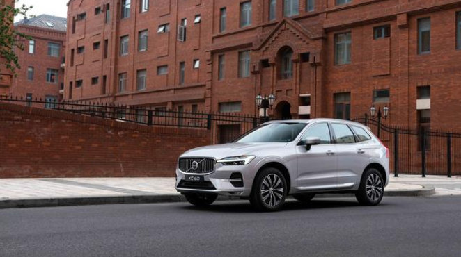 中期改款沃尔沃XC60上市，产品力提升，最大亮点是车机