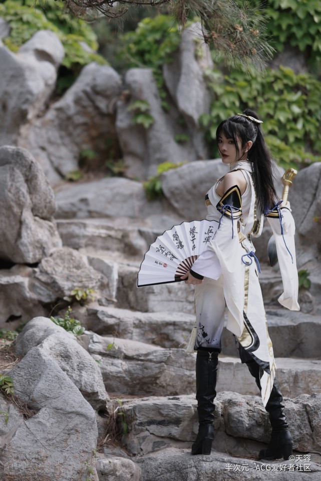 上官婉儿原皮cos正片