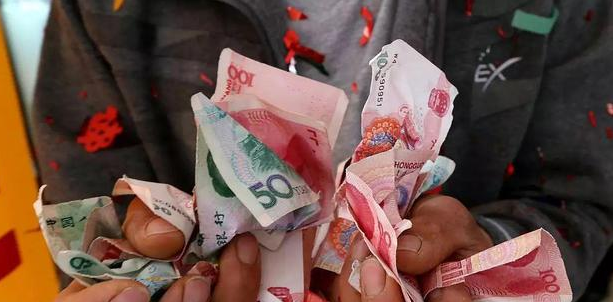 第一批70后已经50岁了,有多少存款才能"放心",你达标了吗?