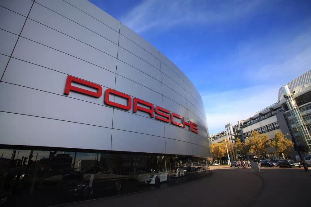 半年销量5万台，难怪保时捷不国产