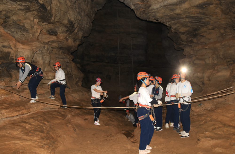 走,去绥阳十二背后寻找洞穴里的惊心动魄