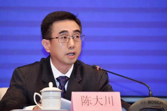 在广东省人民政府新闻办公室举行新闻发布会上,韶关市财政局局长陈