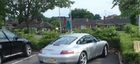 停车位被占不用慌，民间又出奇招，一张纸比锁车，塞钢丝球还管用！