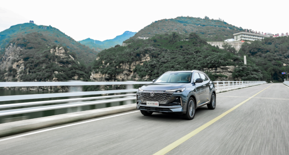 “沉浸式”体验第二代CS55PLUS