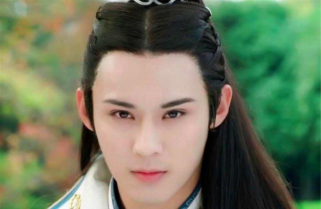 他是中国古代四大美男之一因长得太帅在27岁被人围观而死