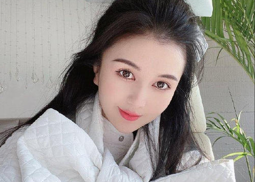 33岁网红小冉抽脂感染去世,疯狂整容背后的风险竟这么大……_腾讯新闻