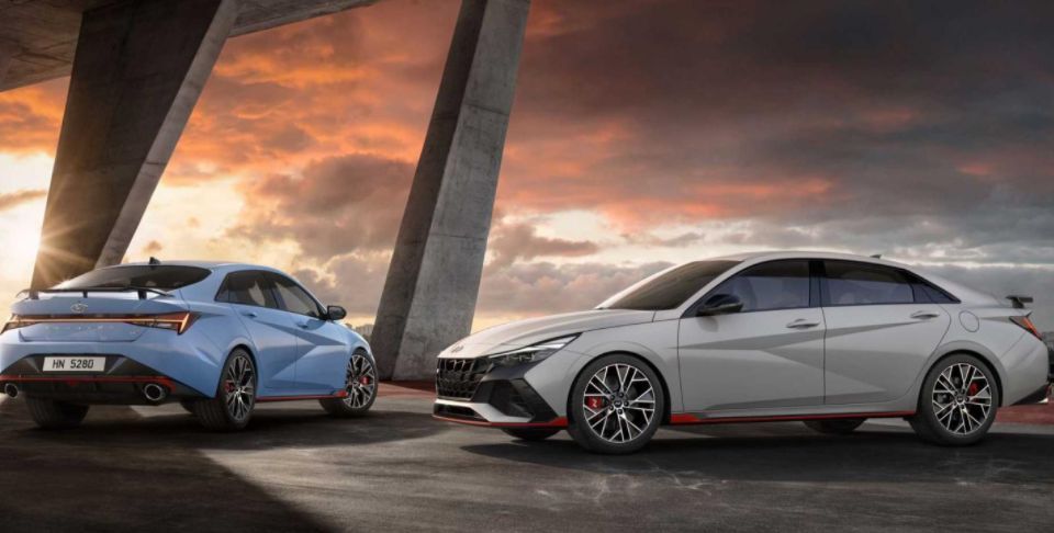 伊兰特N对比领克03＋，谁才是真正的小钢炮之王？