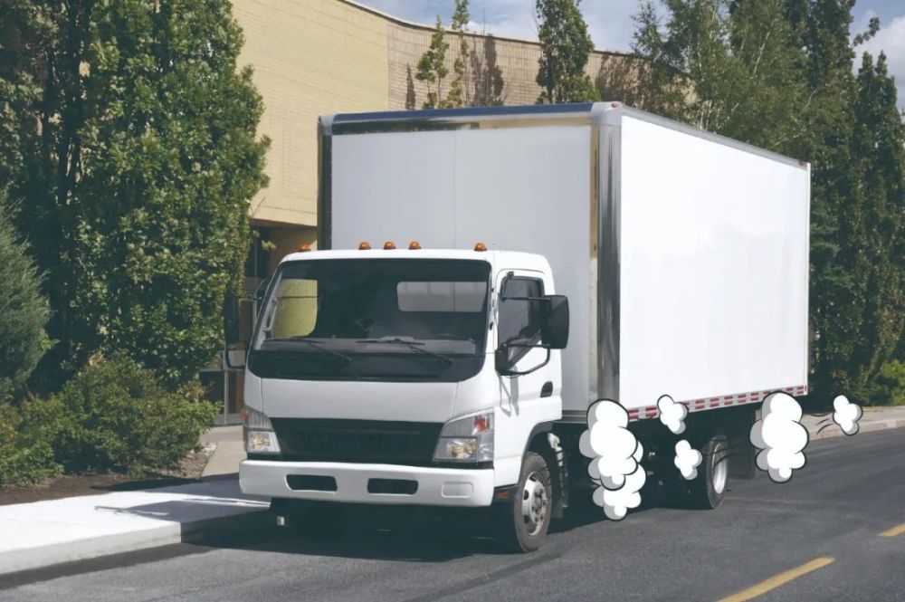 大车停下时为什么会有放气声？