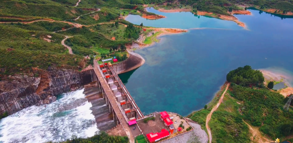 王快水库提闸放水