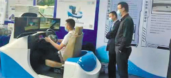 学车时不敢开？先上模拟器练手