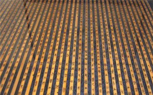 界破译竹简时,一件4000多年前的骗局也被揭开,马王堆出土的古竹简记载