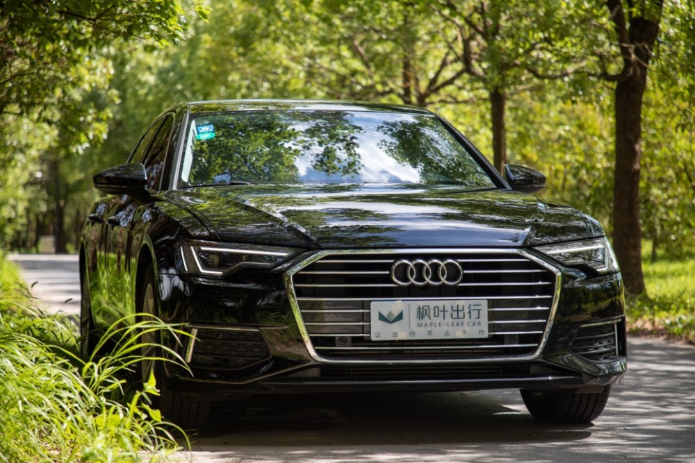 再谈奥迪新A6L–改头换面，综合奔驰E级和宝马5系精华