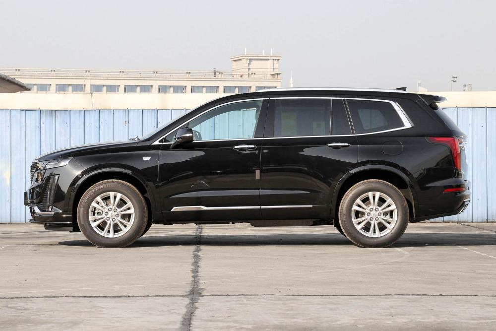 买豪华中大型SUV，这3款是首选，起步36万多，2.0T配四驱，真厚道