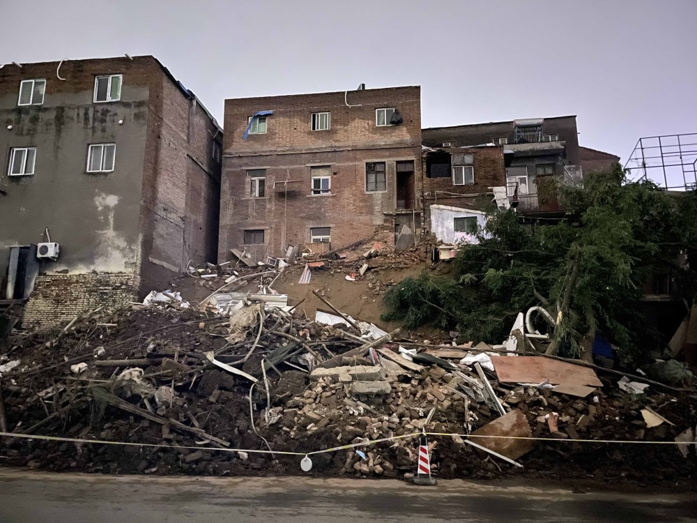 郑州大同宾馆有倒塌风险,周边已围挡禁行