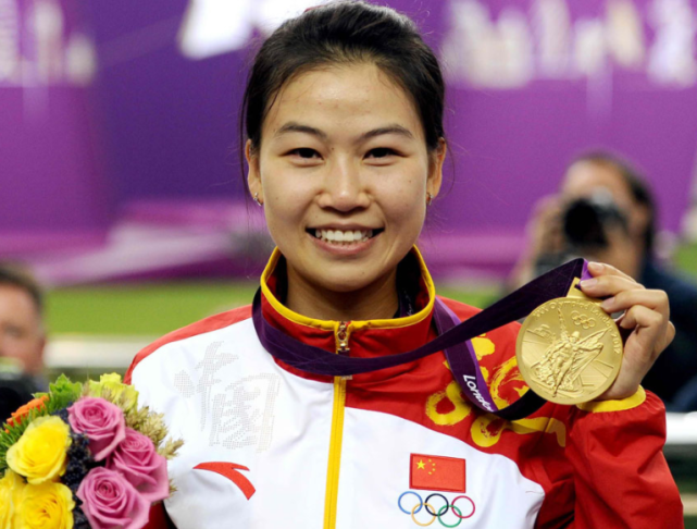 中国神枪手扬威奥运7次首开纪录杨倩深情发声金牌献给祖国