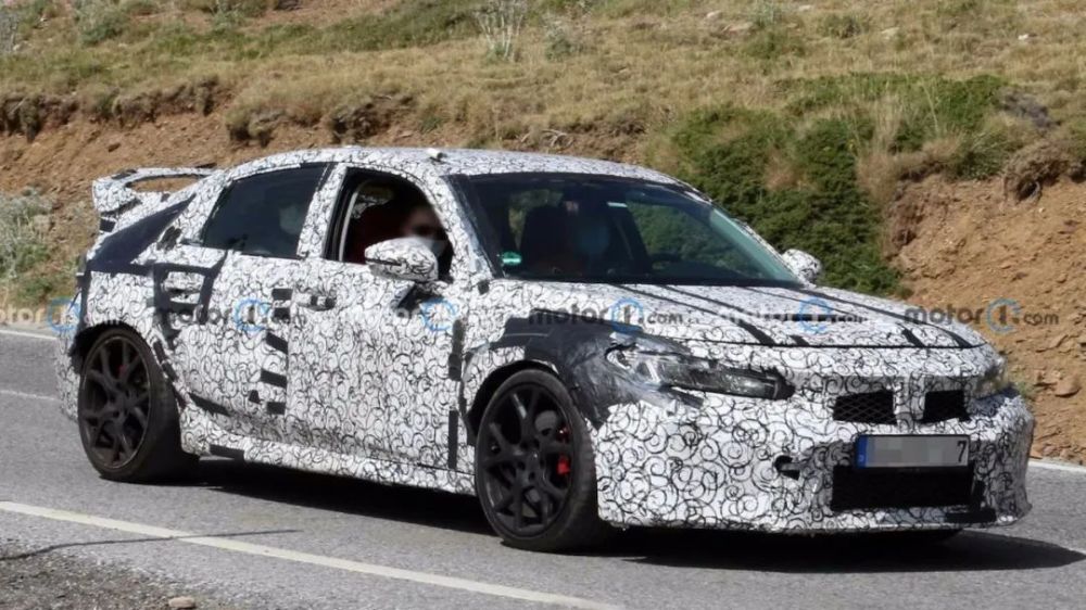 本田全新思域Type R谍照曝光、领克05＋又有消息…丨今日车闻