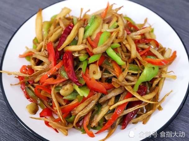辣炒杏鲍菇丝 辣炒杏鲍菇丝
