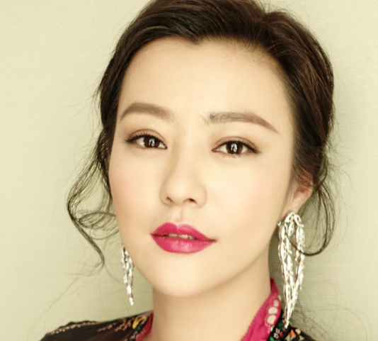 郝蕾被问到为何不嫁邓超,她只说了5个字,网友:邓超果然与众不同