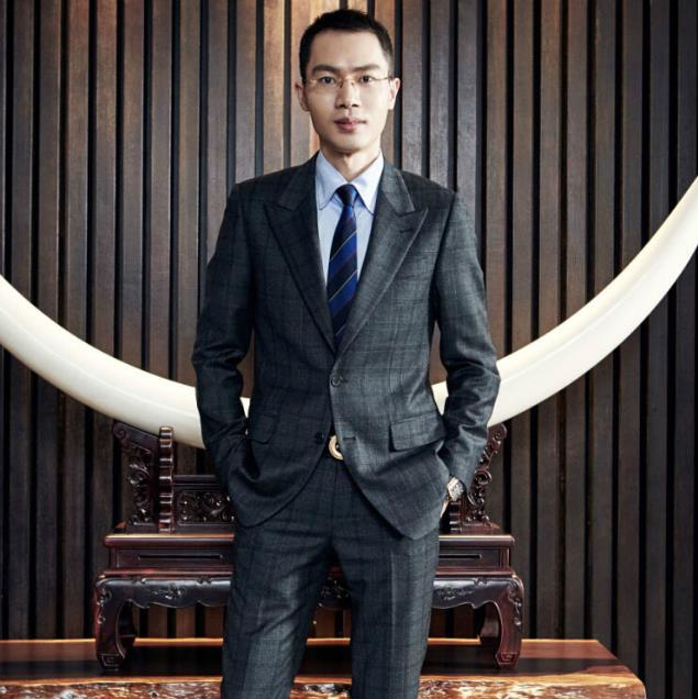 背景不一般捐款5000万收获800万人气鸿星尔克吴荣照被扒