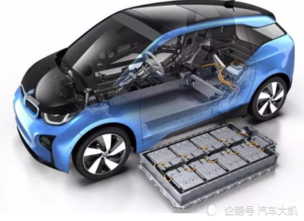 绿牌车主哭了，返乡途中一地鸡毛，车主：后悔死了