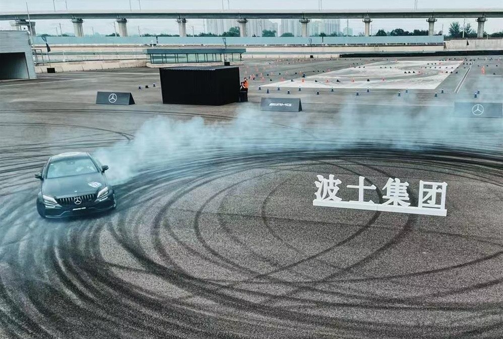 速度与激情的冲击 体验奔驰AMG非凡驾驭挑战赛