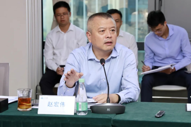 董事长赵宏伟在2021年上半年生产经营形势分析会上总结:深圳正处于"双