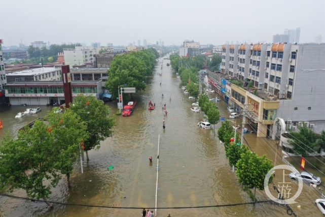 河南卫辉洪灾图片