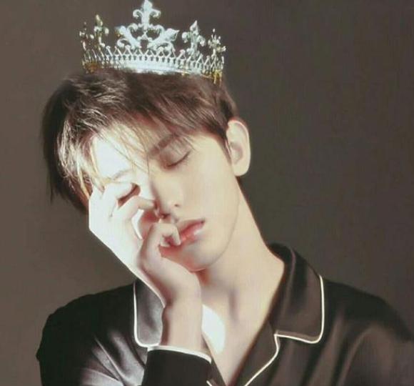 人气最高的明星排行榜_2020年度明星人气排行:李现第6,朱一龙第4,榜首真王者