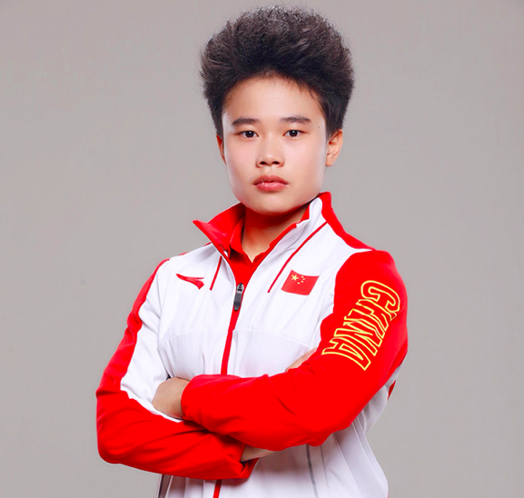 进体校不到60斤 15岁往家里寄奖金|侯志慧|奥运冠军|举重|东京奥运会