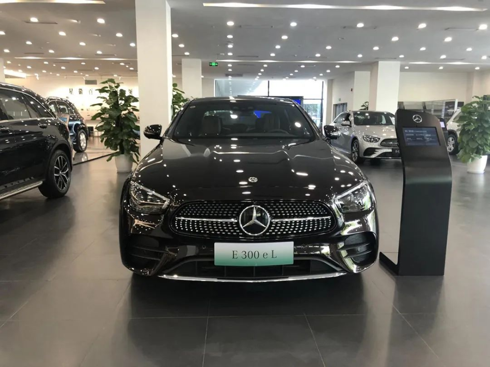 谁说豪车就能卖得好？这三款月销不到100辆，真的亏死了