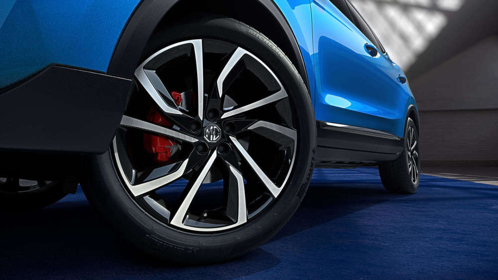 又一“全球”SUV卖火了，新车降至5.88万起，6个月狂甩45539台