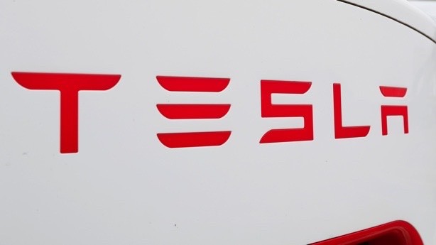 站着说话不怕喷：我支持特斯拉降价！