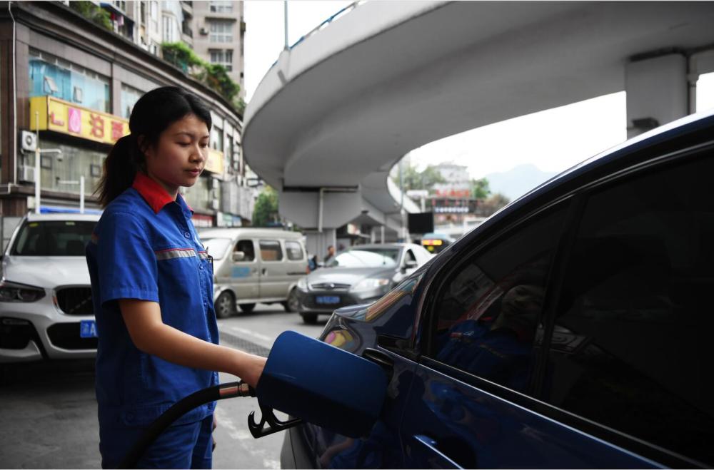 你有计算过两百块钱油能跑多少里程吗？老司机：这个数字才算省油