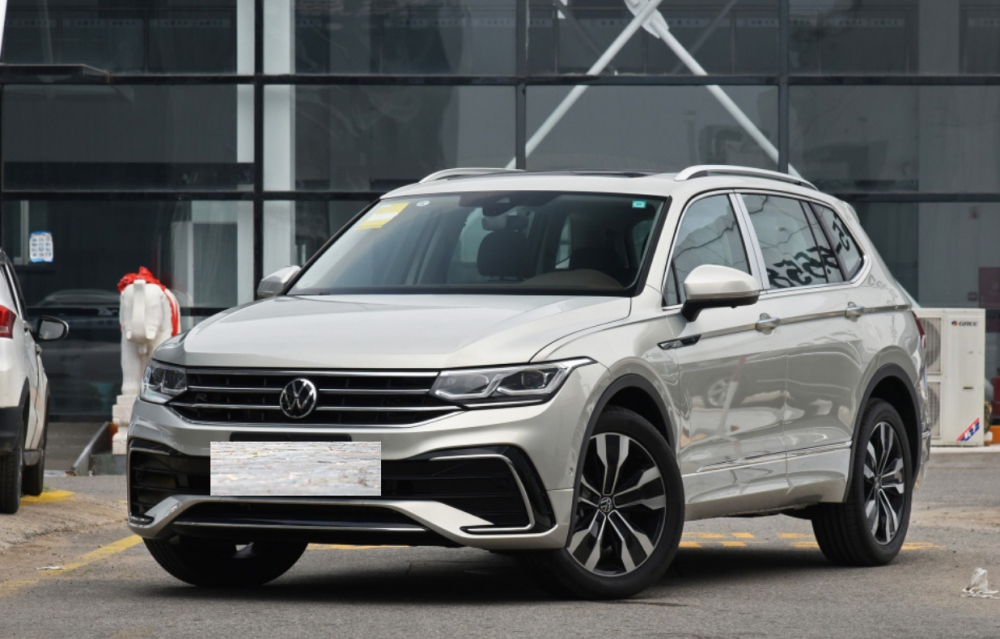 定了，全新途观L月底开始预售，尾部带字母，又要火遍全国