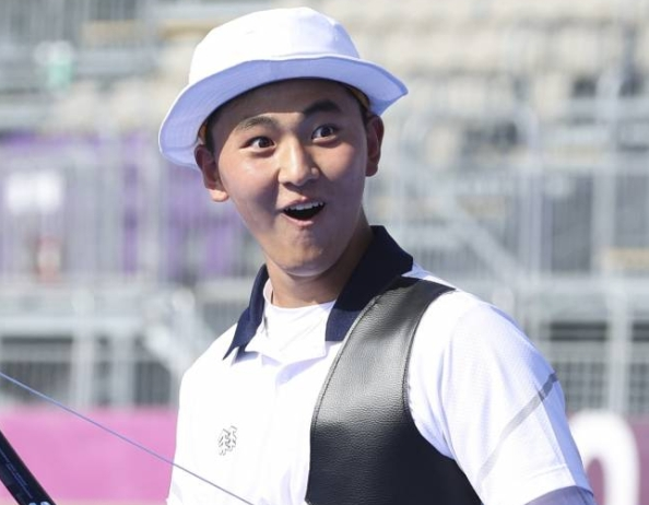 韩国代表队夺得首枚东京奥运金牌;第一,金济德和安山成为奥运史上射箭