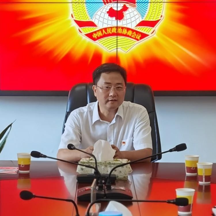 嘉禾县:黄仲深入县政协机关调研