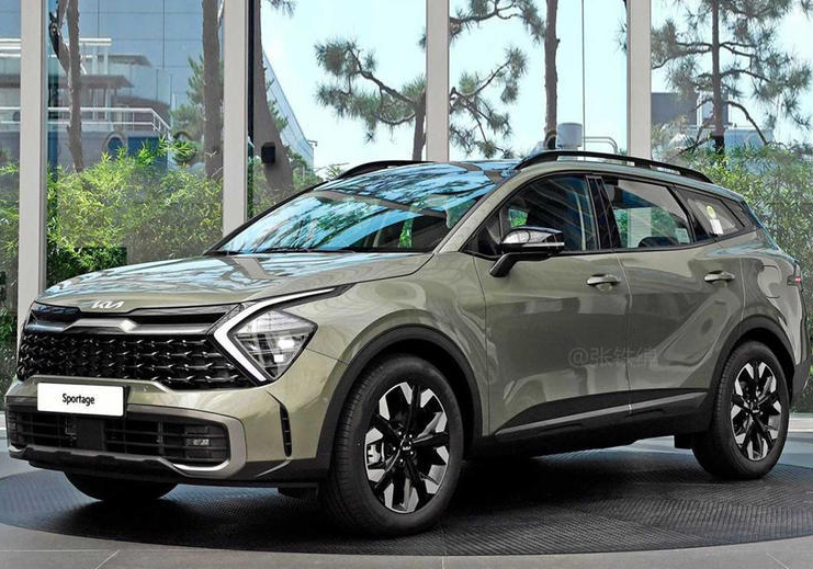 韩系起亚新车亮相，外观时尚精致，依旧要靠颜值取胜