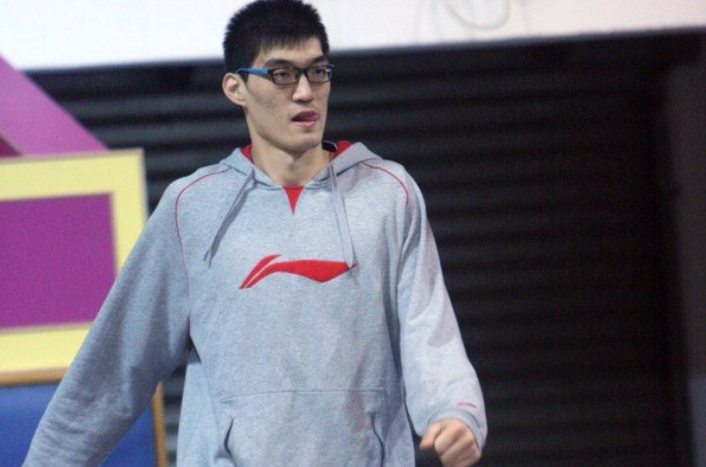 福建队内线孙喆