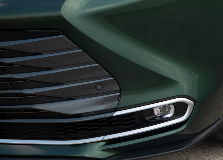 丰田小“埃尔法”终于来了！从45万降到25万，还买啥别克GL8、奥德赛