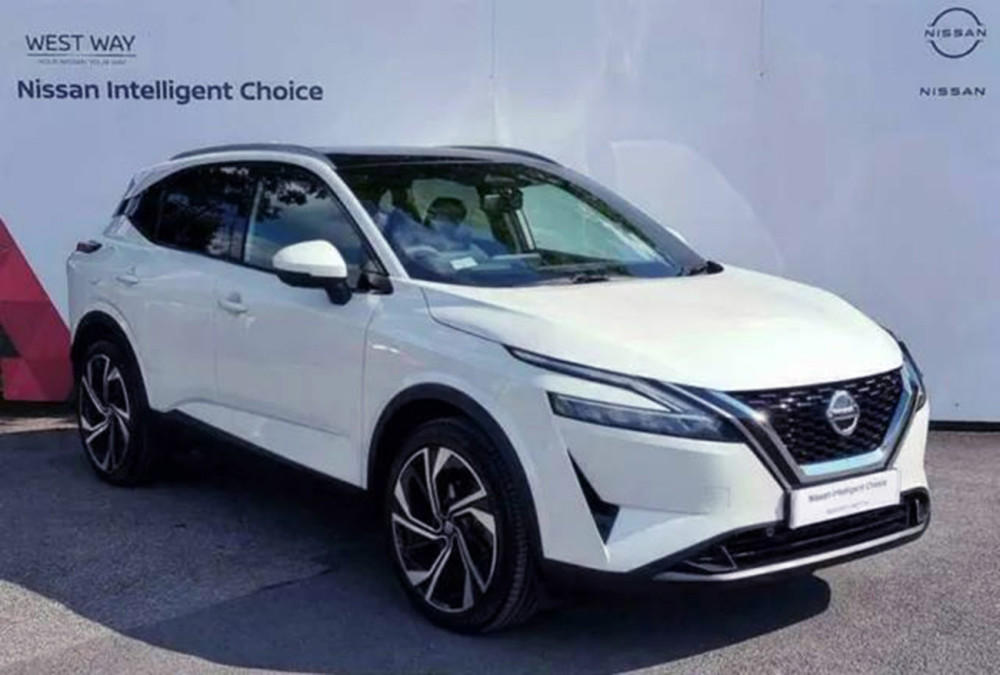 新款日产逍客实车，全新设计风格，外观很年轻运动，搭载1.3T动力