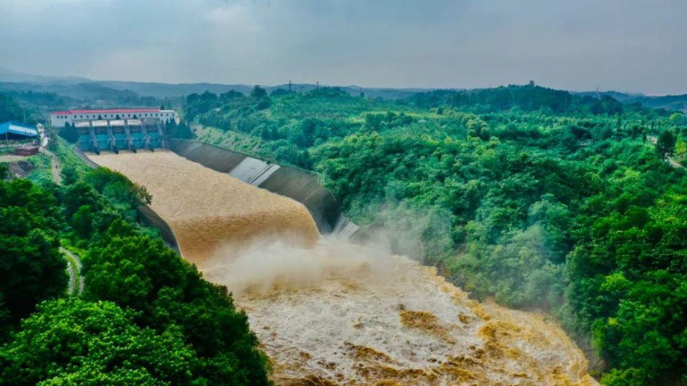 记者一线丨河南平顶山市全力迎战暴雨洪水