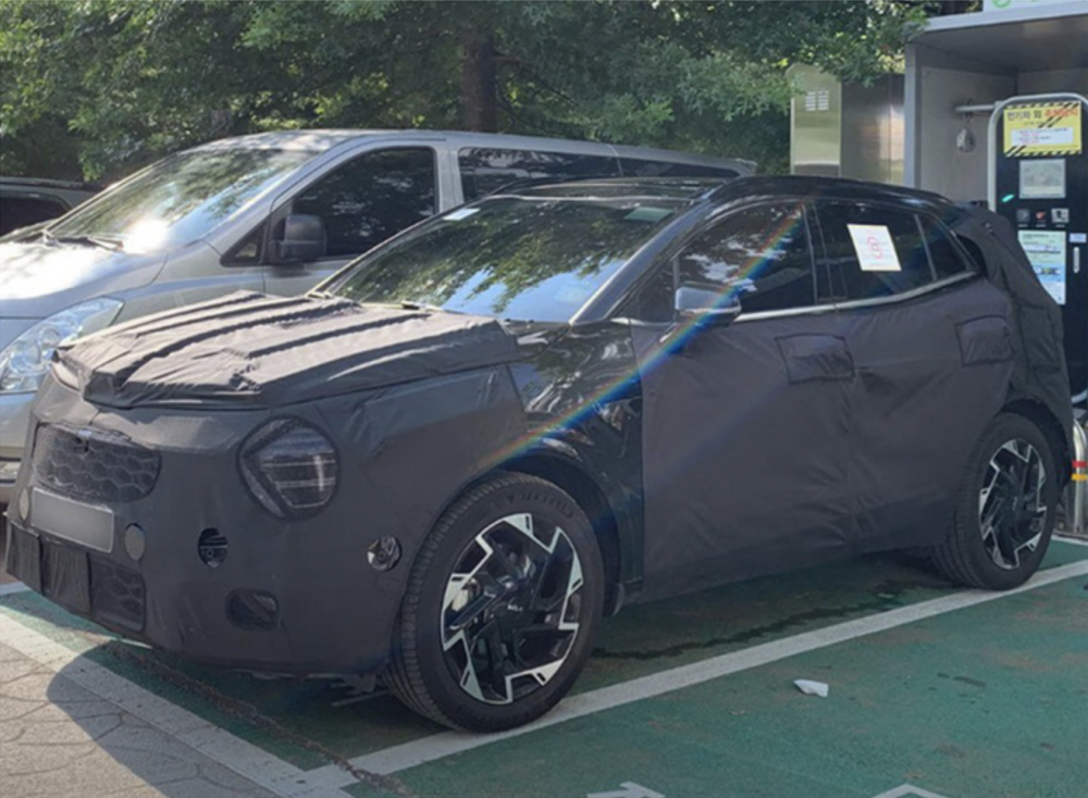 全新起亚狮跑谍照曝光 动力配置极为丰富