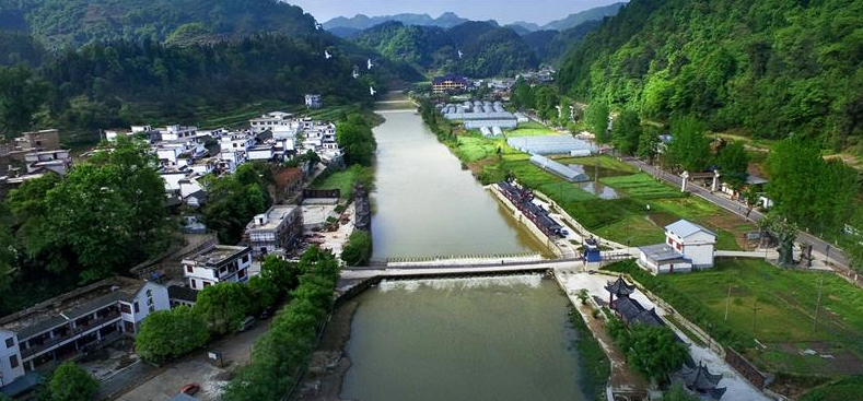 这就是都匀大河村的烟火人间.山水兼容,民风质朴.