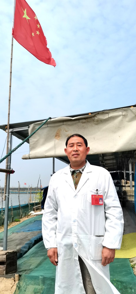 李绍友水上行医惠泽乡亲