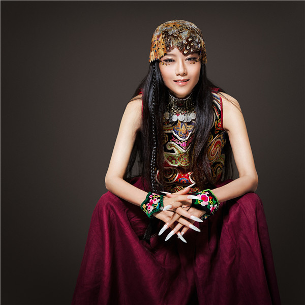 人物杨丽萍的那一双手