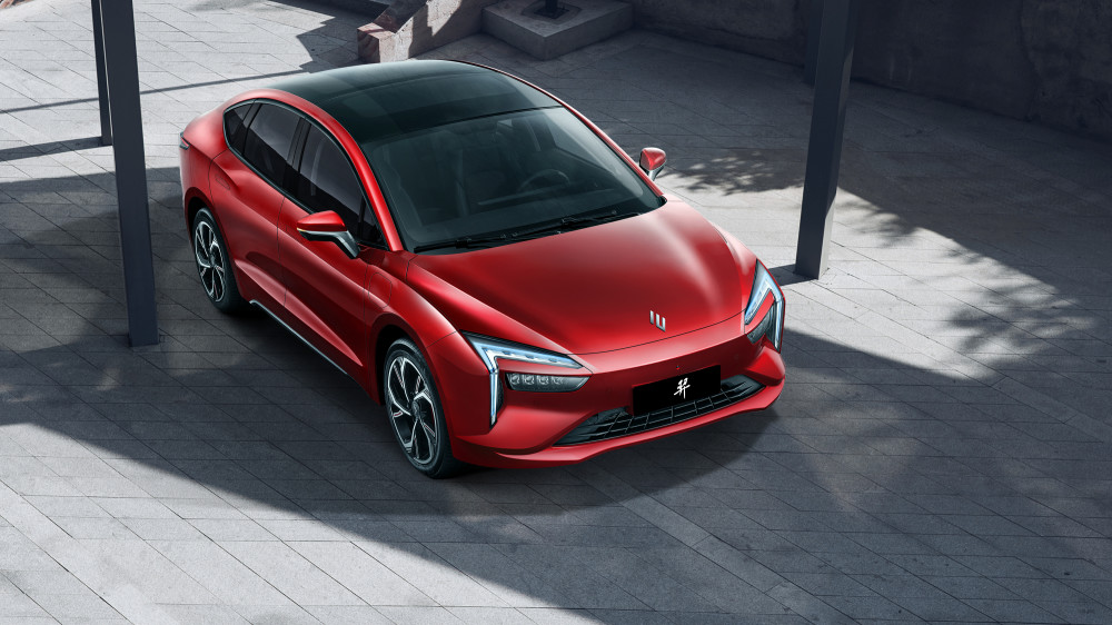 雷诺再战中国市场，联手江铃推纯电轿跑羿，双电机5.8秒破百