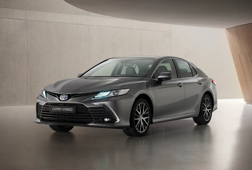 新加坡惊现天价凯美瑞！丰田现在有多重视中国市场？