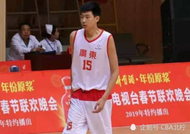 cba CBA三消息：广东补强稳定冲冠，曾凡博皆大欢喜，上海弃将砍高分