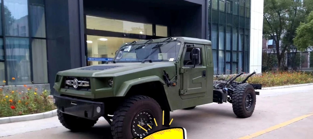 老板花75万买辆东风猛士越野载货汽车，国六B标准，山区运货得心应手