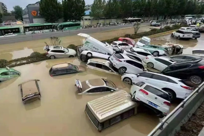 郑州暴雨大量车被水淹，为何有车主放弃了保险理赔？真相终于来了